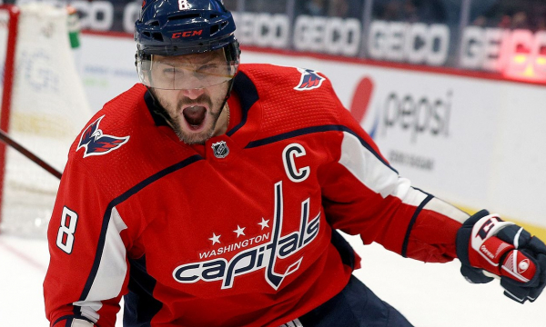 Овечкин побил рекорд Гретцки по голам в гостевых матчах